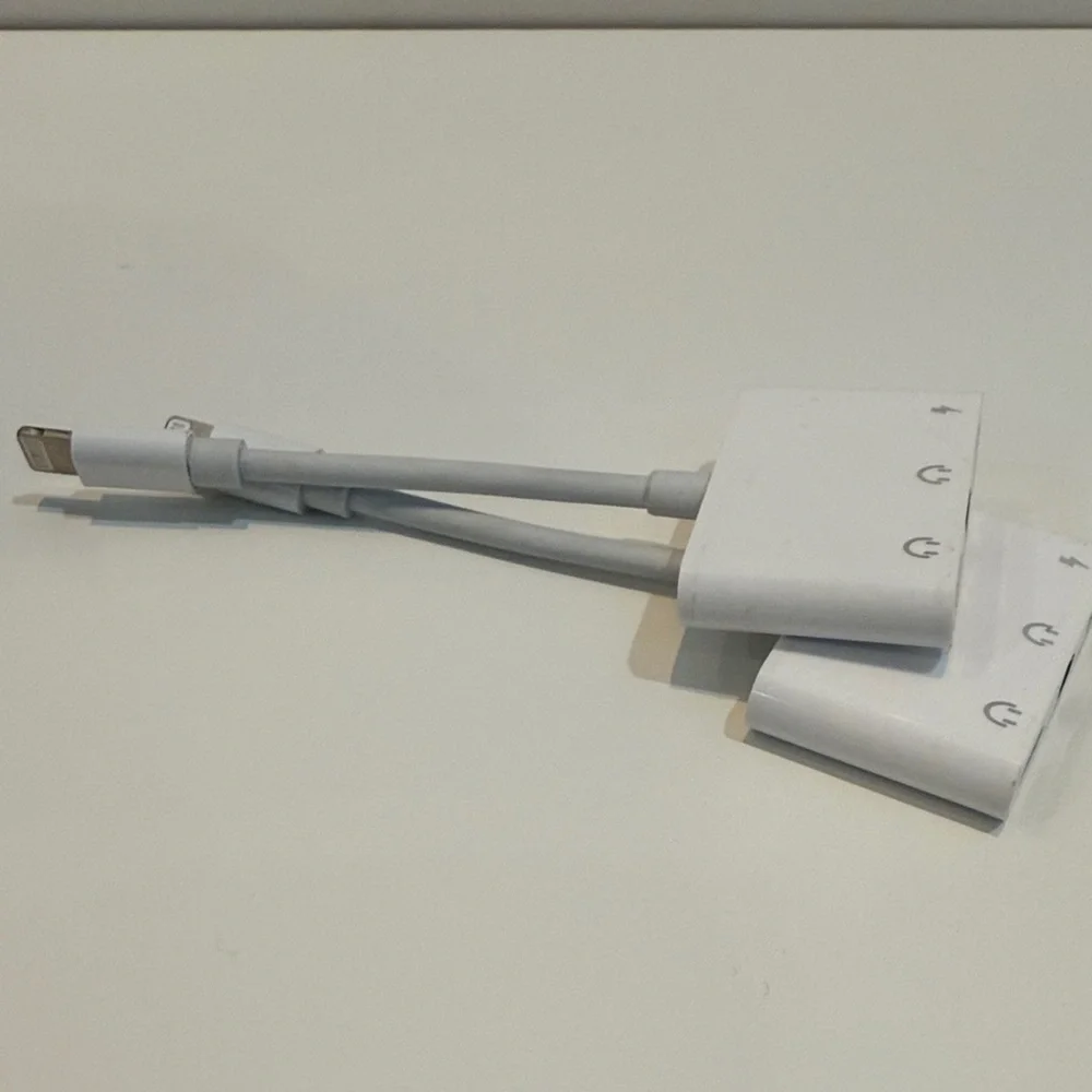 Apple White Dual Lightning Audio Adapter available